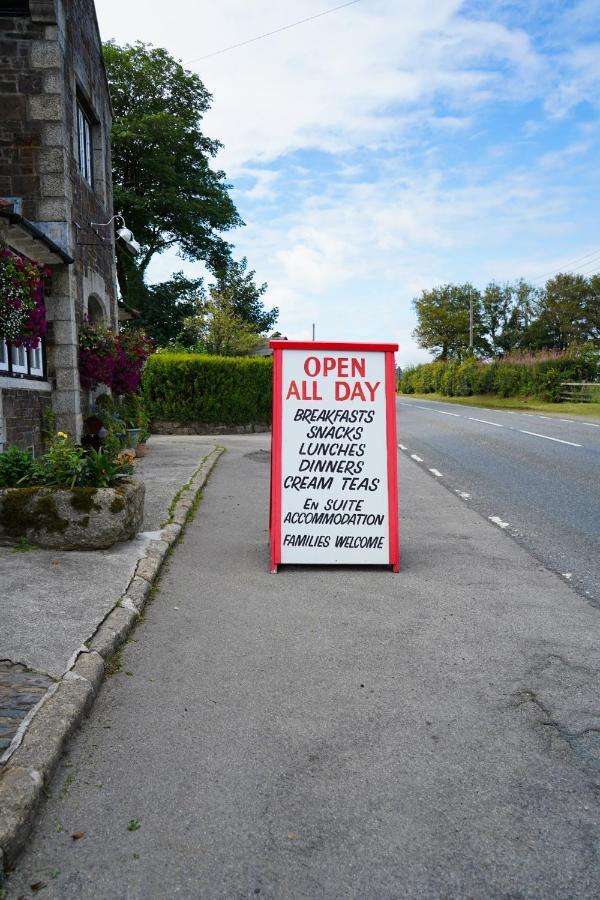 Fox & Hounds Hotel Lydford Extérieur photo